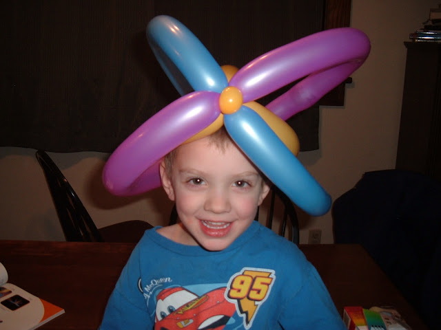 Balloon Hats1
