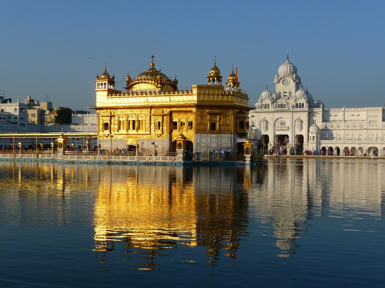 Sri Harmandir Sahib (Golden Temple), the best place to visit in India