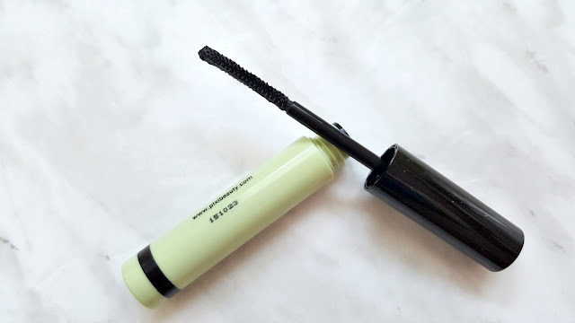 Lashes Layered to Pixi Perfection, Prime + Protect, Black Lacquer Lash Primer, Lengthen and Tint, Lengthen Fiber Mascara, Waterproof and Lift, Lash Booster Mascara, Lower Lash Mascara, Canadian Beauty Blogger, Beauty Blogger, Pixi Beauty, Pixi Mascara, Beauty Blog,  Canada, Canadian Blogger, toronto, The 6