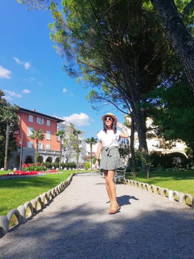 Last Summer Outfit in Opatija Zara Skirt