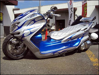 Customized scooters @ auto world show