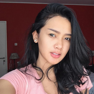Janda Kaya Cantik di Indonesia