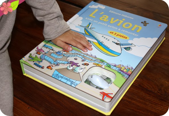 "L'avion" publié par les éditions Usborne