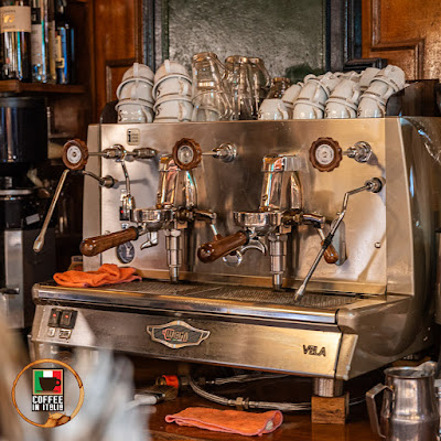 Coffee Shop In Rome Near The Vatican Is Sciascia Caffè - Machine