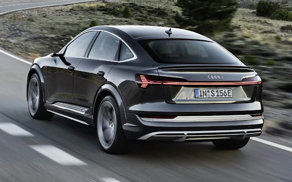 Audi e-tron S Sportback de 3 motores elétricos chega ao Brasil - preço R$ 779.990,00