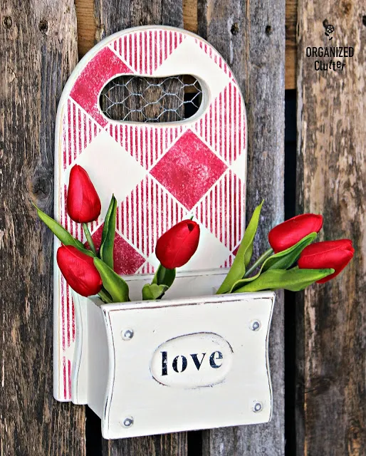 Valentine's Day Decor from Thrift Shop Items #upcycle #repurpose