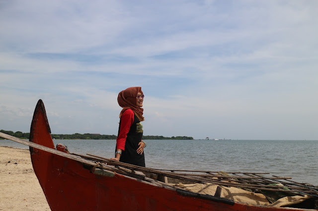 TELUK AWUR BEACH, JEPARA, central java