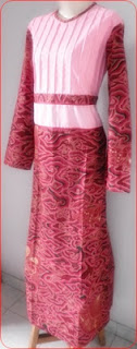 Model baju batik muslim