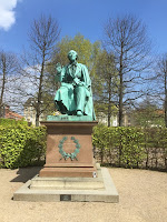 Hans Christian - Jardim dos Reis, em Copenhagen