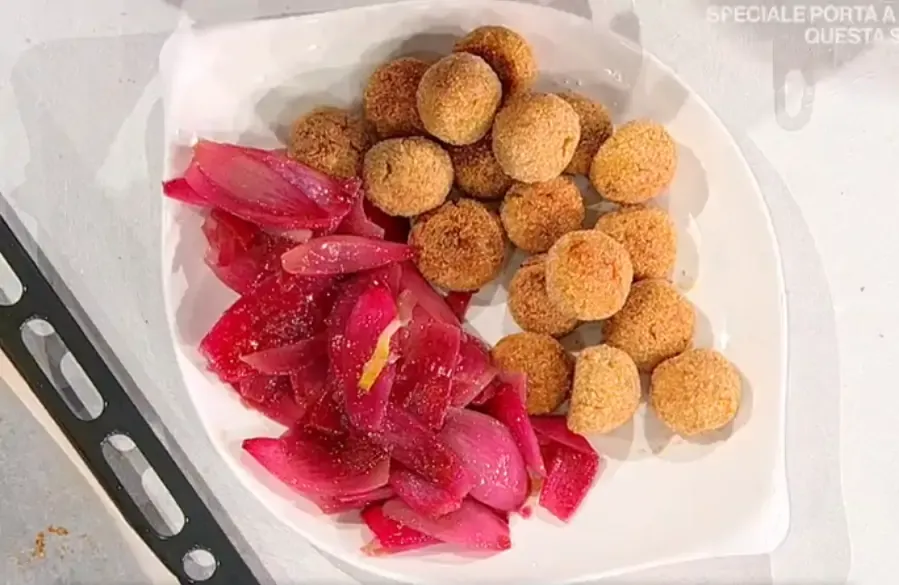 Polpette di ceci con cipolle in agrodolce