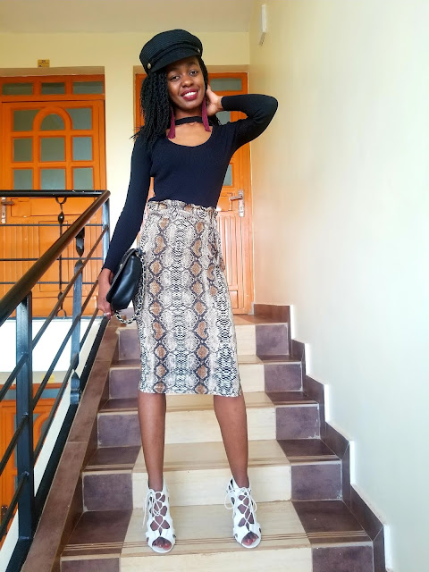 How To Wear A Snake Print Skirt In A Classy, Fun Way