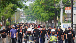  Gubernur Sulteng Melepas Ribuan Peserta Jalan Santai 4 Dekade Teknik Tadulako