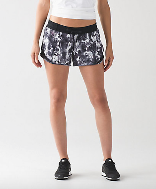 https://api.shopstyle.com/action/apiVisitRetailer?url=http%3A%2F%2Fshop.lululemon.com%2Fp%2Fwomen-shorts%2FHotty-Hot-Short-Long%2F_%2Fprod1510028%3Frcnt%3D43%26N%3D1z13ziiZ7z5%26cnt%3D65%26color%3DLW7FDQS_026371&site=www.shopstyle.ca&pid=uid6784-25288972-7