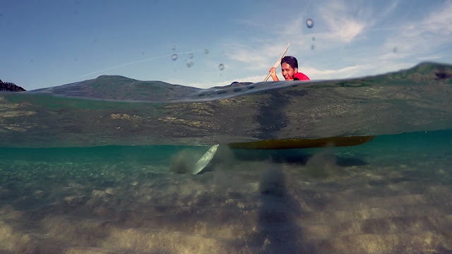 Berkayak berkayuh di Pulau Perhentian Kecil, Terangganu, Malaysia