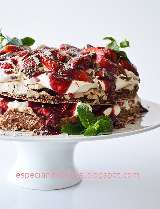 pavlovadechocolatecommorangosecaldadefrutasvermelhas02