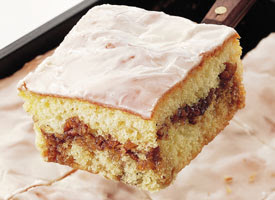 My Sister's Kitchen: Honey Bun Cake