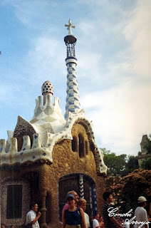 Uno de los pabellones de entrada al Parque Güell, diseñado por Gaudí