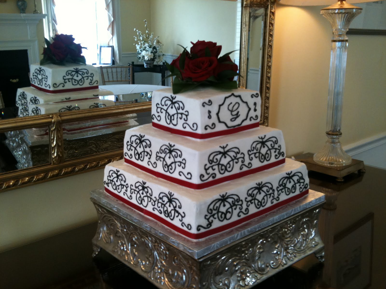 damask wedding cake