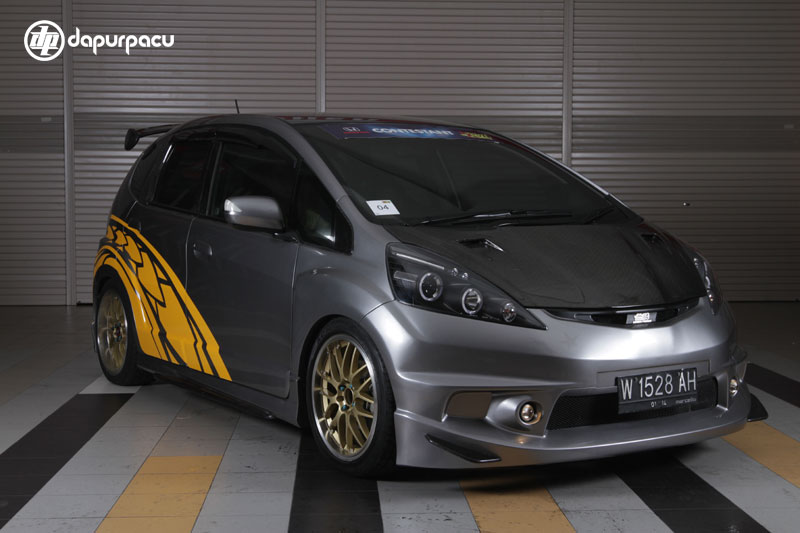 FIGHTING GAMBAR  MODIFIKASI HONDA  JAZZ 