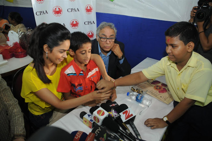 mallika sherawat visits cancer patients aid ociation. unseen pics