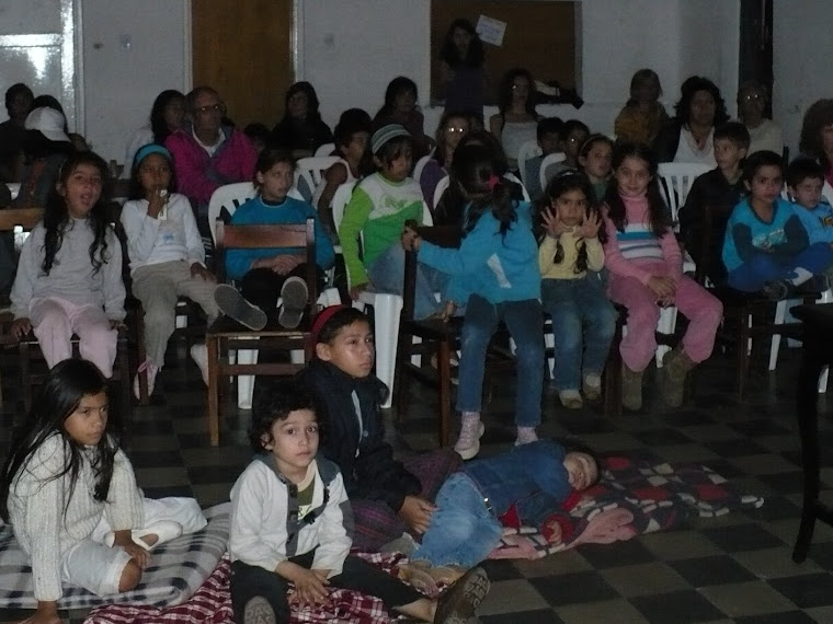 ASÍ FUE NUESTRA PRIMERA FUNCIÓN DE CINE