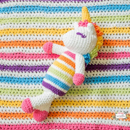 Lola the Crochet Plushy Unicorn - Free Pattern 
