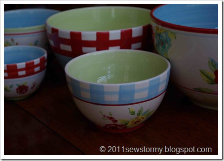 Nesting Bowls