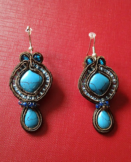 Handmade jewelry. Soutache earrings.