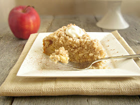 Cinnamon Apple Crumb Cake