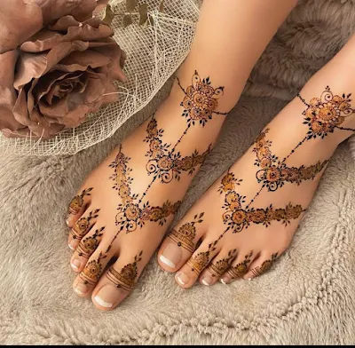 Easy leg mehndi design