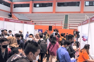 Dinakerkop UMK Banyumas Gelar Job Fair, Ribuan Pencari Kerja Berdatangan