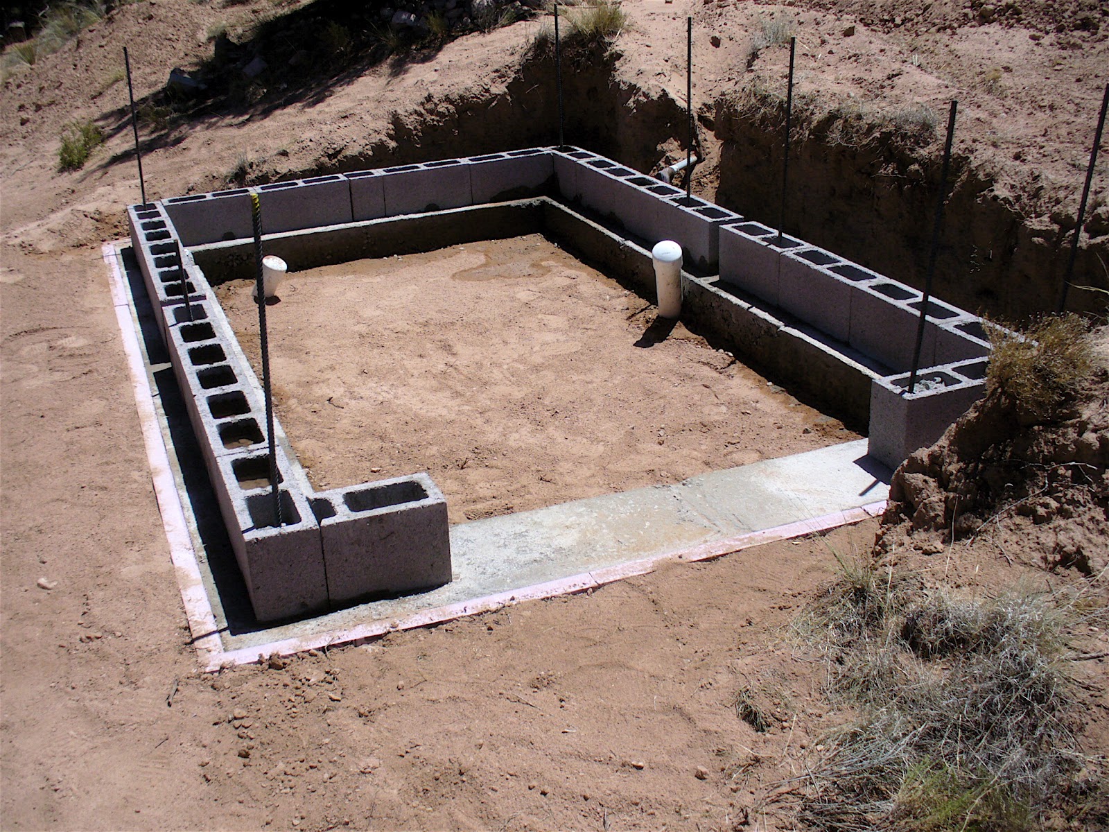 Alt. Build Blog: Building A Well House #1: Rubble Fill Foundation