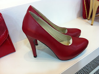 pantofi de dama rosii