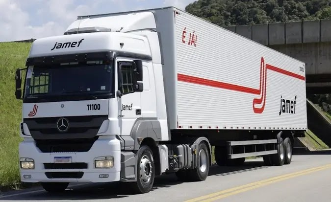 Jamef abre 40 vagas para motoristas carreteiros em todo o Brasil