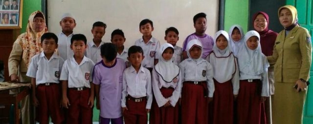 Muharaman, SDN Mekarjaya 13 santuni 17 siswa yatim 