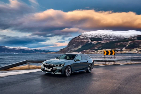 Novo BMW Série 5 Touring 2024 ganha versão elétrica