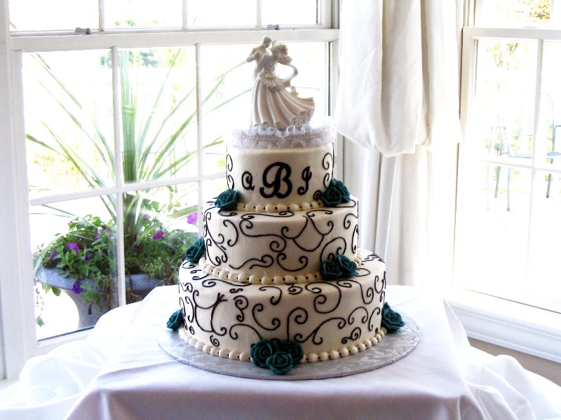 black white turquoise wedding cakes