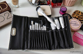 Nanshy Makeup brush set, set pennelli Nanshy, Fashion and Cookies, fashion blog