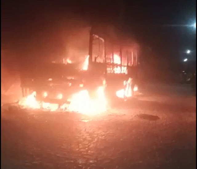 Incêndio destrói ônibus escolar em Cidade do RN