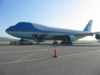 Tarif Air Force One Setara Rp 1,6 Miliar Per Jam [ www.BlogApaAja.com ]