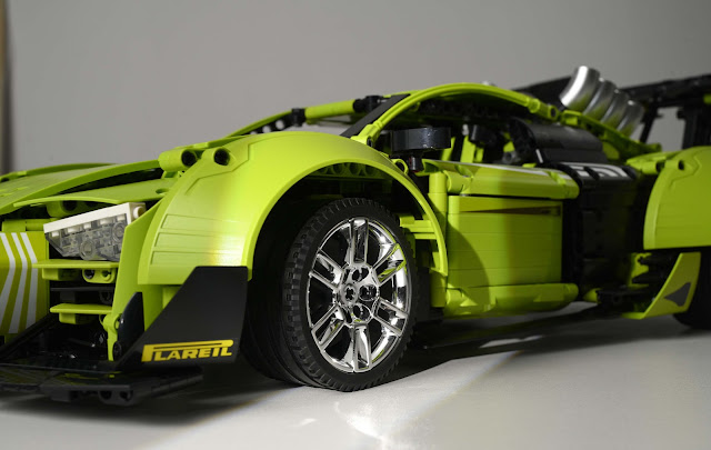 Nifeliz SR8 Sports Car Building Toy Compatible With Lego Technic