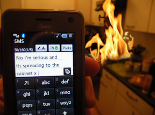 fire no i am serious and its spreading to the cabinet mobile funny pictures texting, funny pictures, mobile funny pictures, fire funny pictures