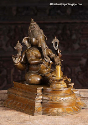 ganesha-doing-worship-of-mahadev-shivling