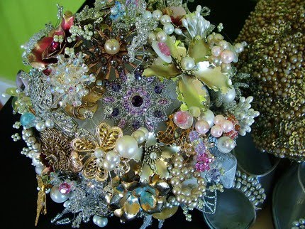 The last Etsy shop is Croska which offers bridal bouquets with sparkles 