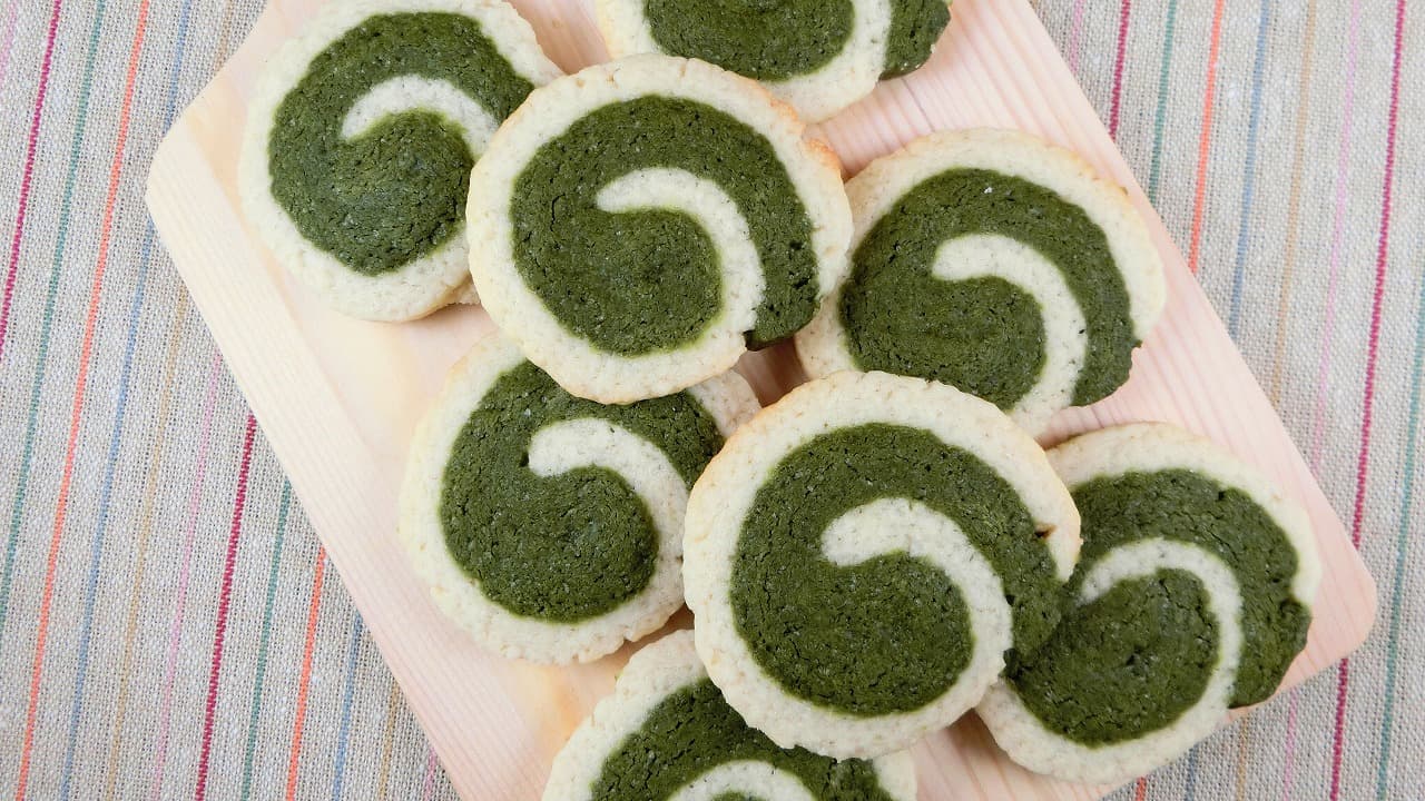 うず巻きがかわいい トースターで抹茶のアイスボックスクッキーレシピ 銀木食堂のごはん日記 うず巻きがかわいい トースターで抹茶のアイスボックスクッキーレシピ 銀木食堂のごはん日記
