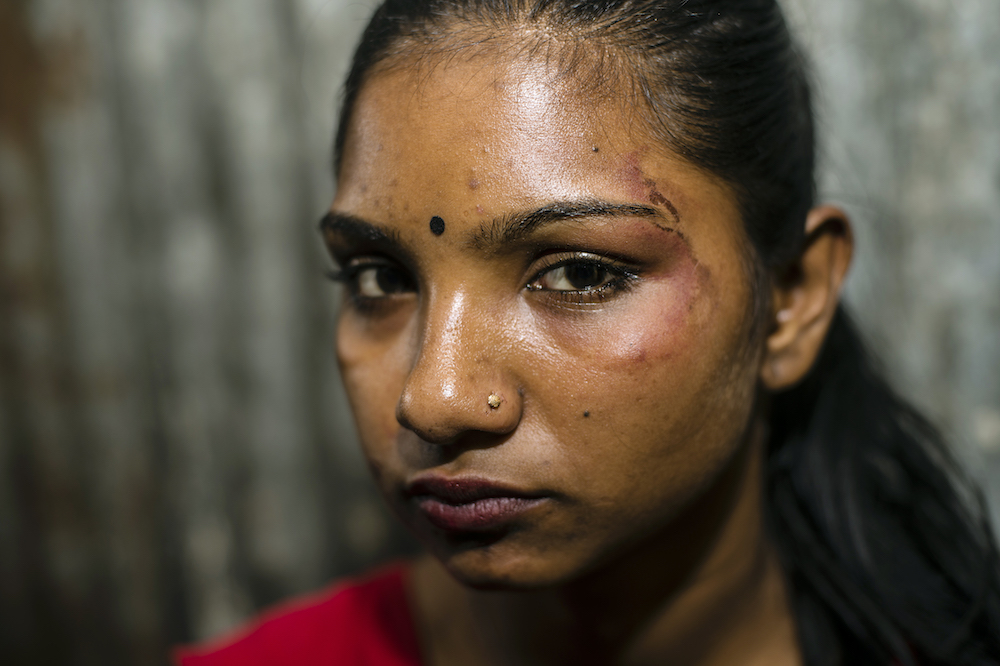 Heartbreaking Photos Reveal What Life Is Like In A Legal Bangladeshi Brothel