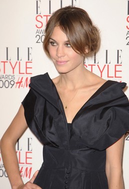  Alexa Chung Hairstyles 