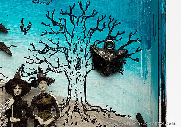 Layers of ink - Halloween Shadow Box Tutorial by Anna-Karin with Tim Holtz stamps and idea-ology