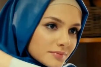 تعرف على ابرز النجمات التركيات  ارتدين الحجاب الشرعي في الافلام والمسلسلات منهم بطلة قيامة ارطغرل