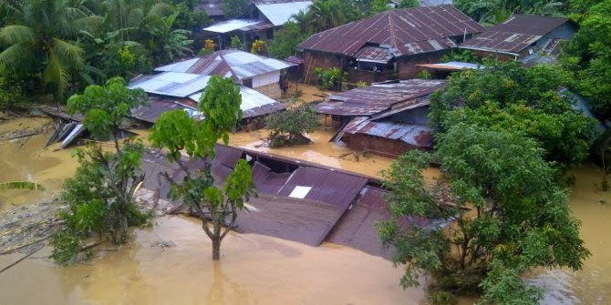 KUMPULAN FOTO BANJIR BANDANG MANADO 2014 Gambar Bencana Alam Banjir